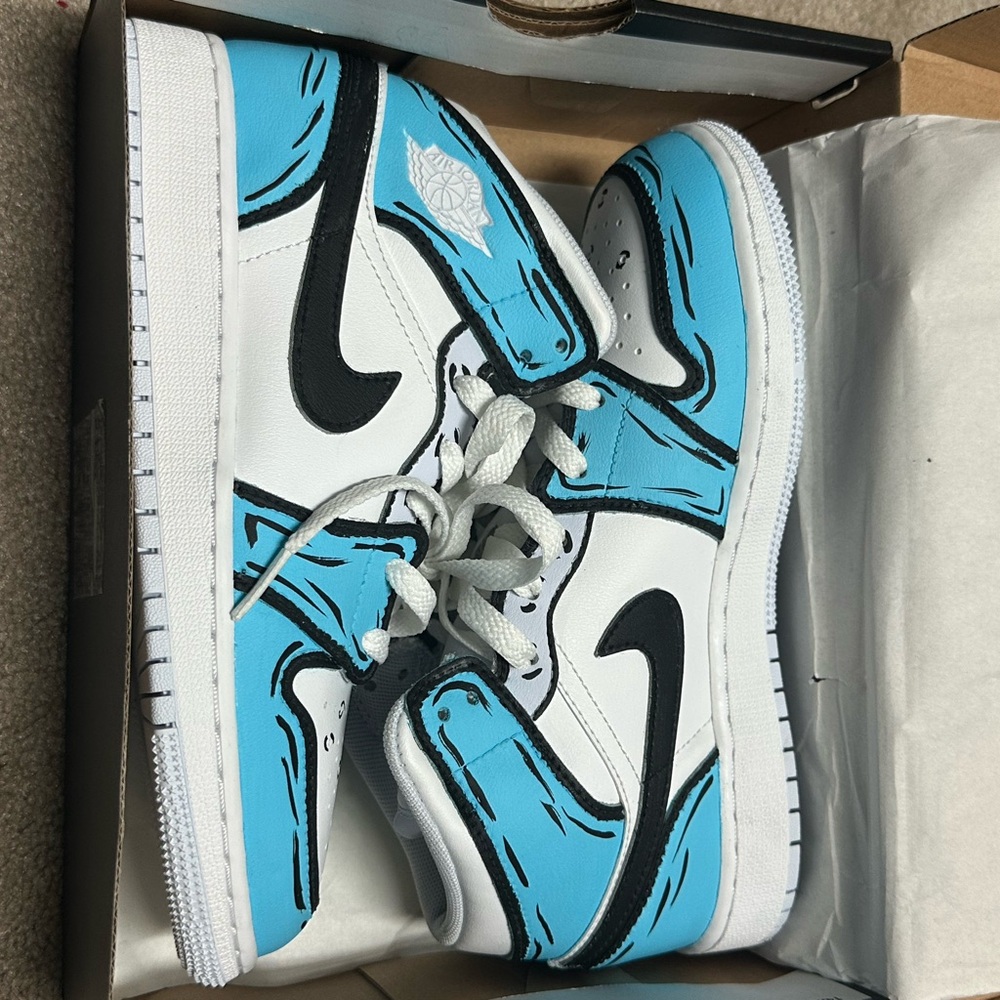 Custom Cartoon painted Kids Blue and White air Jordan Sneakers size 4.5 Y - Picture 9 of 15
